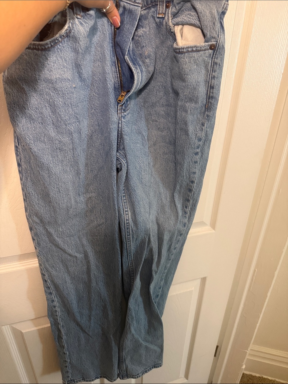 Abercrombie & Fitch Light Blue Women’s Straight-Leg Jeans